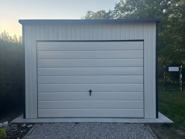 Garaż blaszany 3,5×6 m, woj. wielkopolskie — ujęcie 1