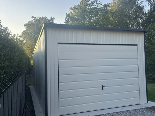 Garaż blaszany 3,5×6 m, woj. wielkopolskie — ujęcie 2