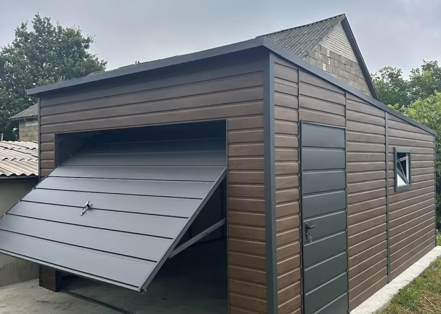 Garaż blaszany 3,7×6 m, woj. kujawsko-pomorskie — ujęcie 1