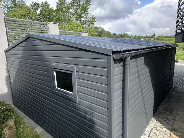 Garaż blaszany 4,5×5,5 m, woj. łódzkie — ujęcie 3