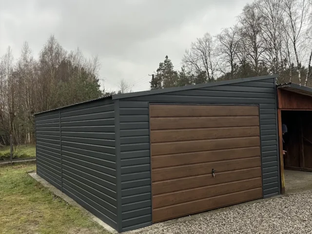 Garaż blaszany 4×7 m, woj. podkarpackie — ujęcie 1