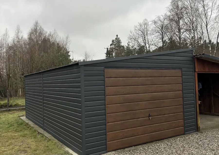 Garaż blaszany 4×7 m, woj. podkarpackie — ujęcie 1