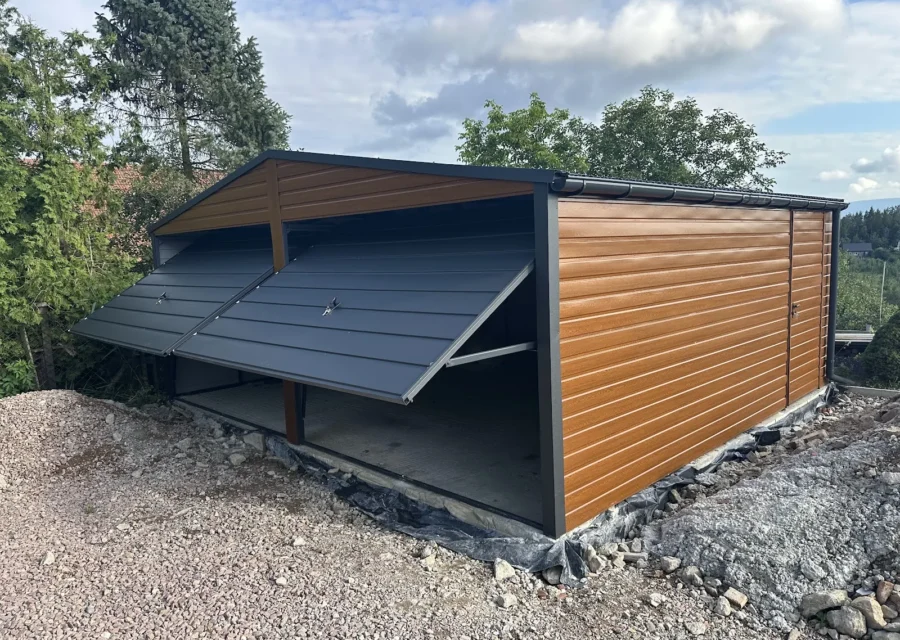 Garaż blaszany 6×5,5 m, woj. śląskie — ujęcie 1