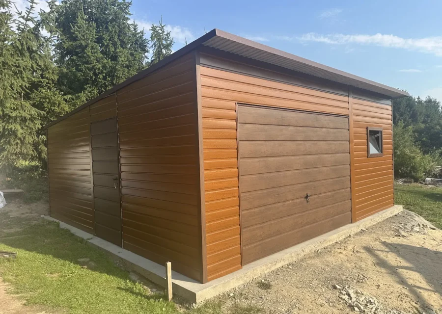 Garaż blaszany 6×5,8 m, woj. śląskie — ujęcie 1