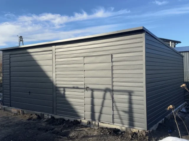 Garaż blaszany 7×5 m, woj. małopolskie — ujęcie 1