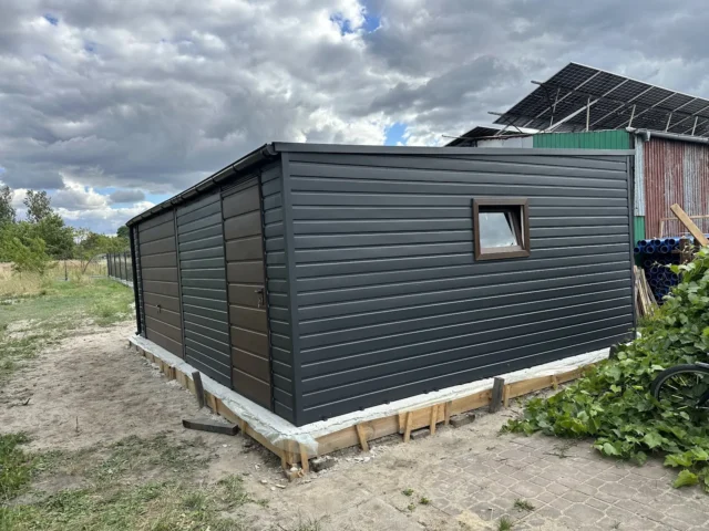 Garaż blaszany 7×5 m, woj. śląskie — ujęcie 1