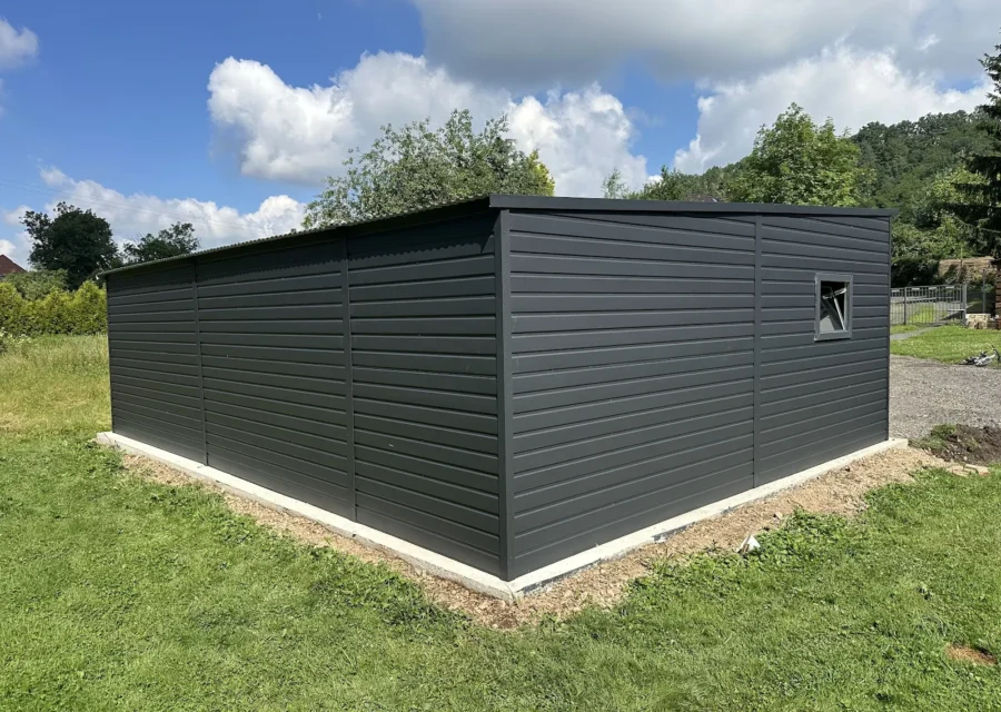 Garaż blaszany 8×5,8 m, woj. podkarpackie — ujęcie 1