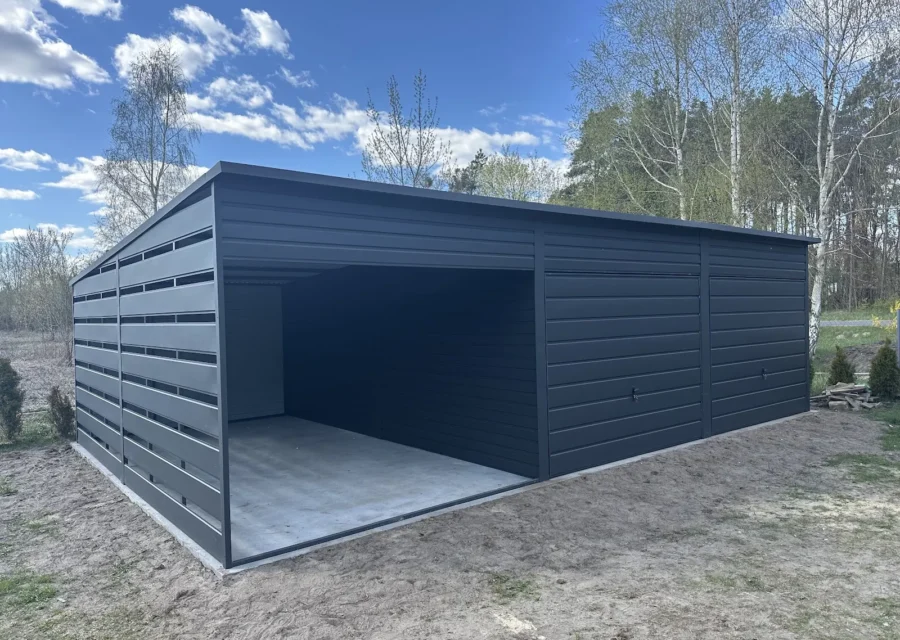 Garaż blaszany 9×5,8 m, woj. opolskie — ujęcie 1