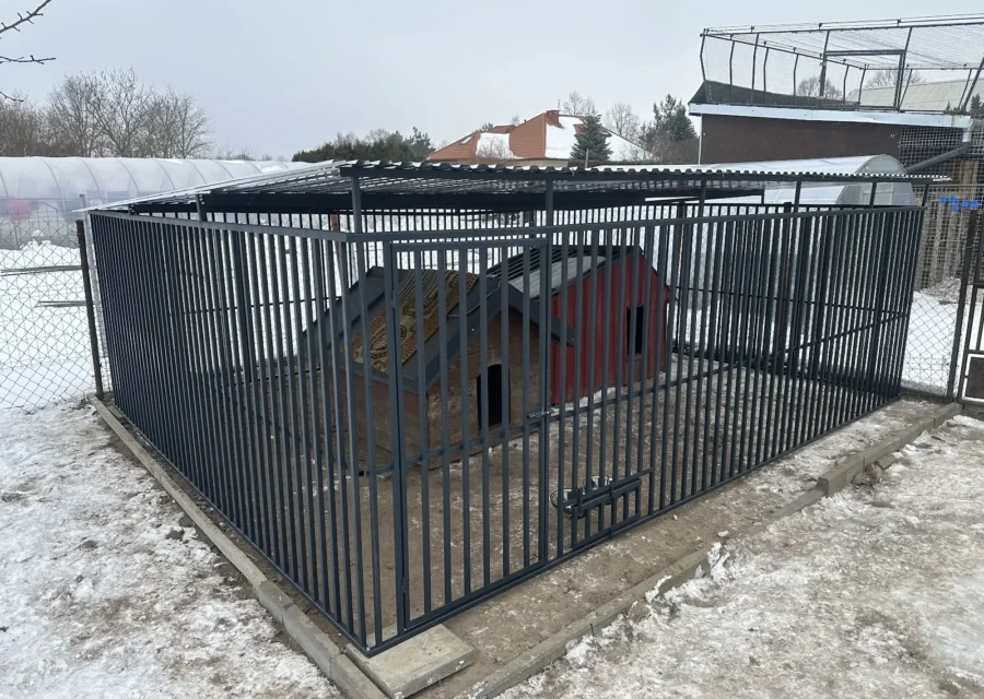 Kojec dla psa 5×4 m, woj. łódzkie — ujęcie 1