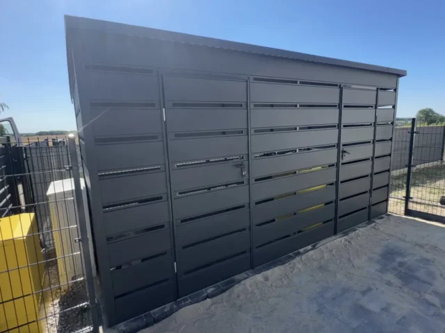 Wiata śmietnikowa 4×2 m, woj. wielkopolskie — ujęcie 1