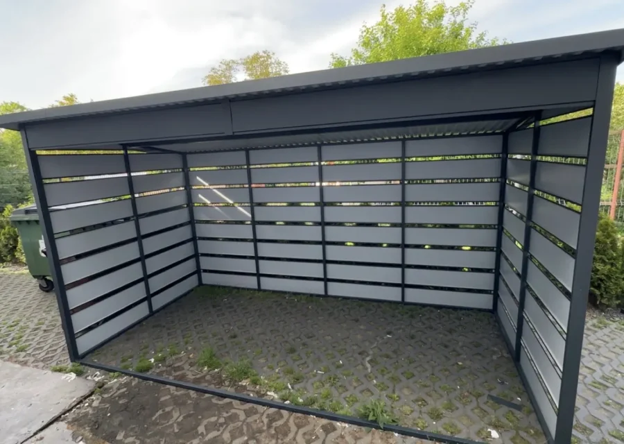 Wiata śmietnikowa 4×2 m, woj. śląskie — ujęcie 1