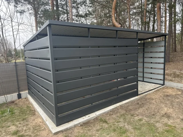 Wiata śmietnikowa 5×3 m, woj. świętokrzyskie — ujęcie 1