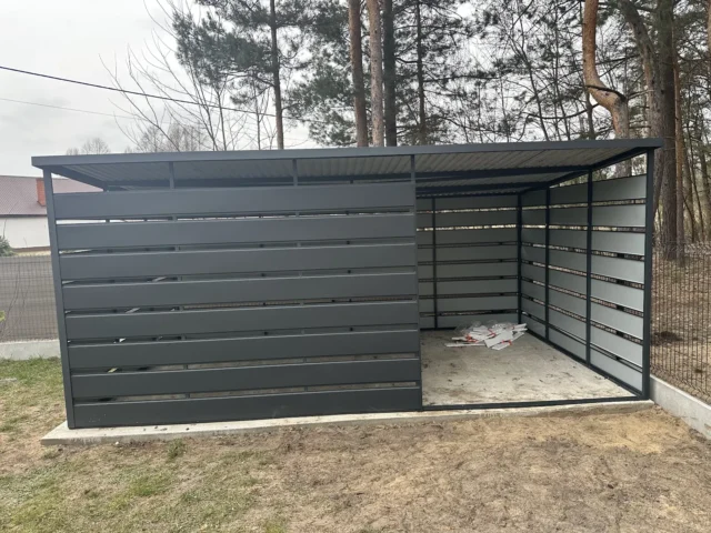 Wiata śmietnikowa 5×3 m, woj. świętokrzyskie — ujęcie 2