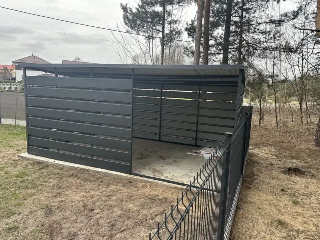 Wiata śmietnikowa 5×3 m, woj. świętokrzyskie — ujęcie 3